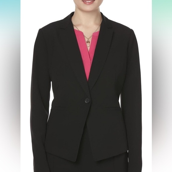 Simply Styled Black Blazer Size Small Petite - Picture 1 of 3